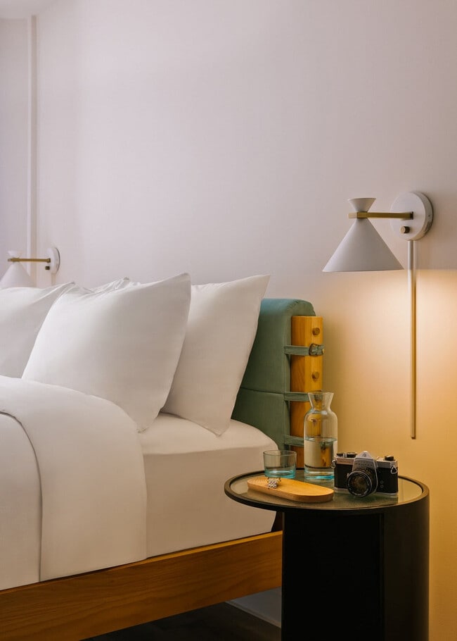 Building Photo - 77 9th St E Unit SI ID1459972P