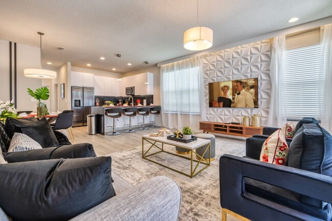 Building Photo - 17444 Hidden Forest Dr Unit ID1280838P