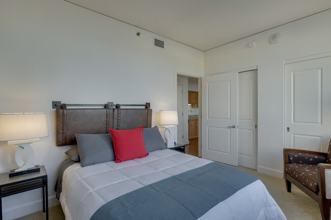Photo - 900 NW Lovejoy St Unit SI ID1512204P
