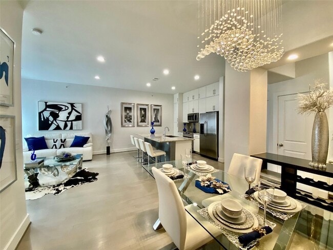Building Photo - 1901 Post Oak Blvd Unit 3503
