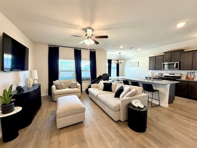 Photo - 7416 Raynor Pl