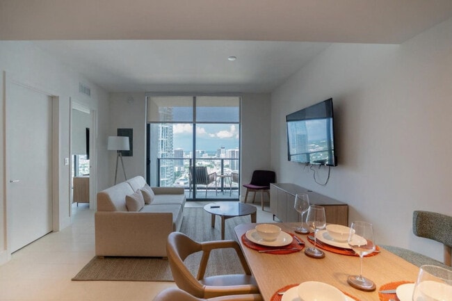 Photo - 601 NE 1st Ave Unit SI ID1317853P