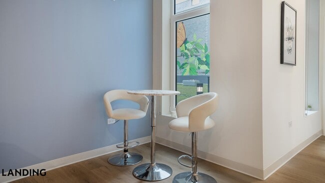 Photo - 1529 N Fremont St Unit 215
