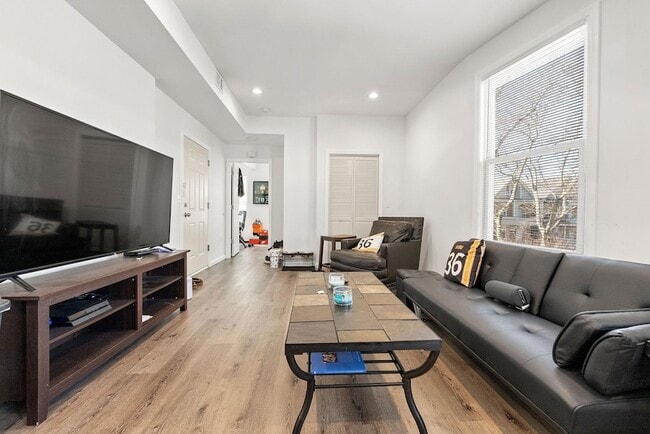 Photo - 58 Wegman Pkwy