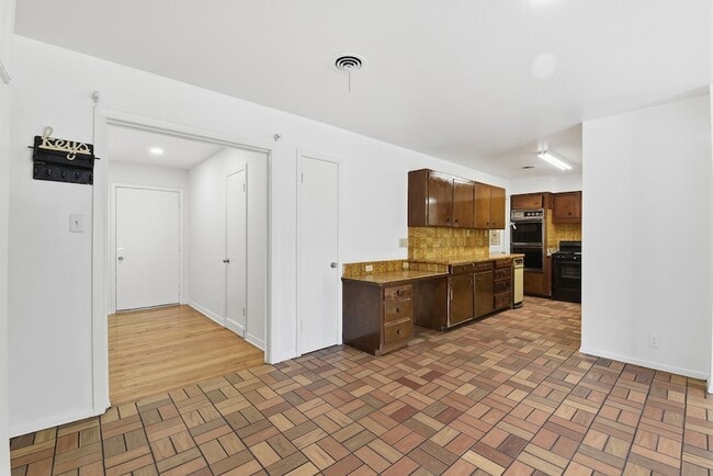 Photo - 7138 Mobud Dr