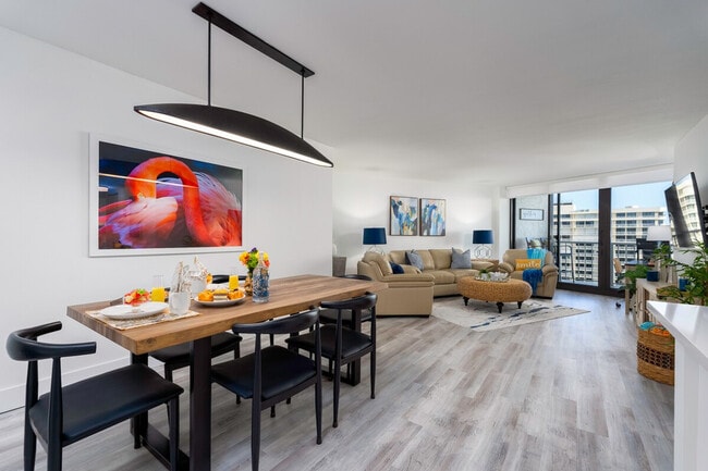 Building Photo - 380 Seaview Ct Unit ID1060573P