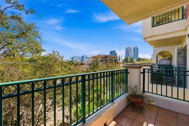 Photo - 300 Euclid Ave Unit 206