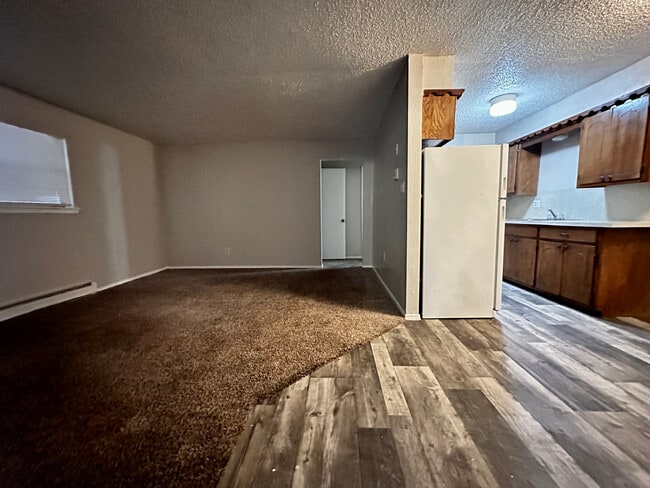 Photo - Regency Apartments