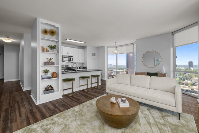 Photo - Clayton on the Park