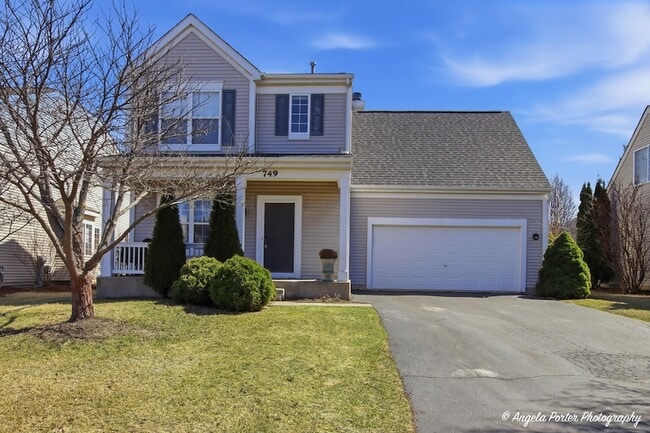 Building Photo - 749 S Parkside Dr