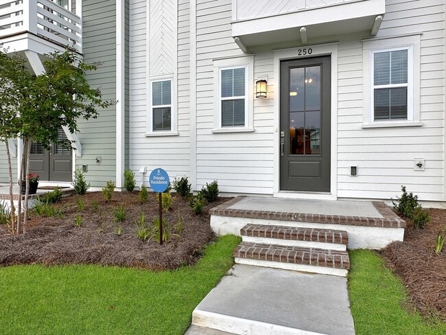 Photo - 250 Symphony Ave