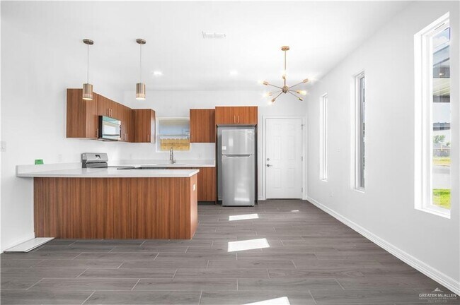 Photo - 604 N Onyx Ave Unit 3