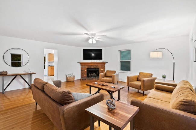 Building Photo - 16401 Baja Ct Unit SI ID1472889P