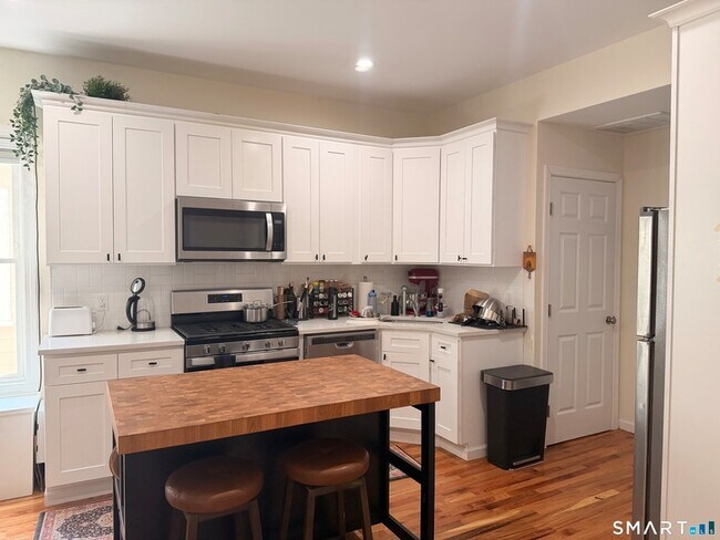 Photo - 140 Foster St Unit 2