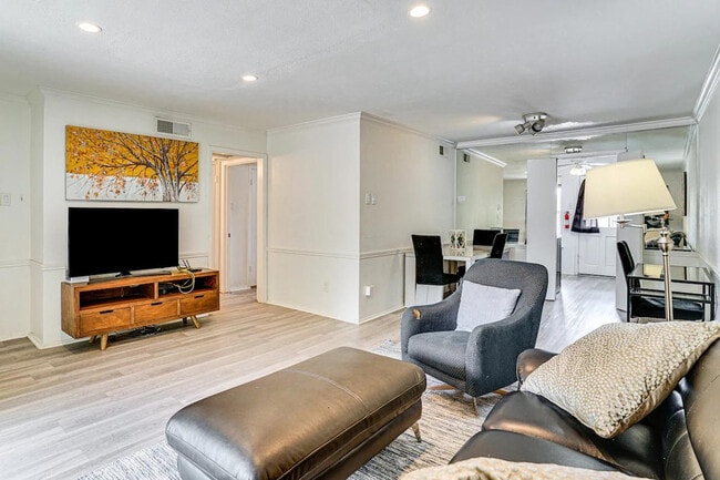 Photo - 10228 Regal Oaks Dr Unit SI ID1386255P