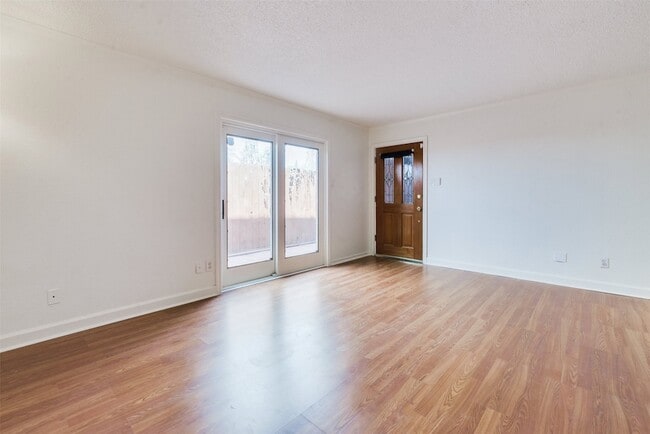 Photo - 2229 Mimosa Dr Unit 9