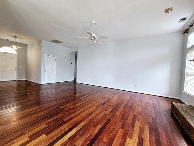 Photo - 2408 Bayview Dr