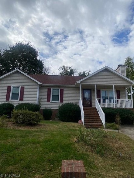 Building Photo - 1650 Hill Ct