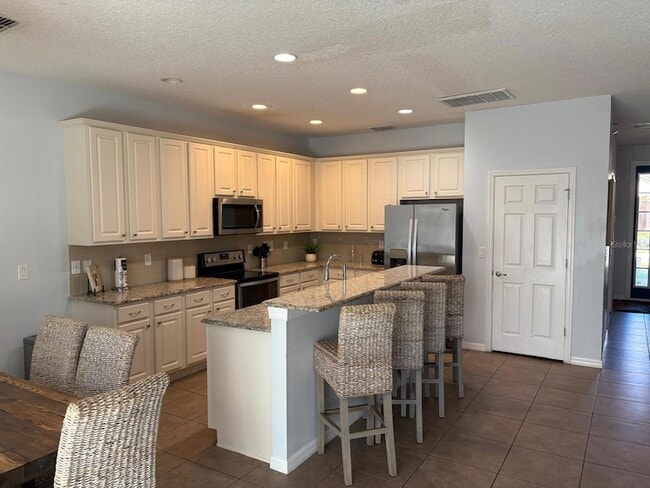 Photo - 4445 Shiva Loop