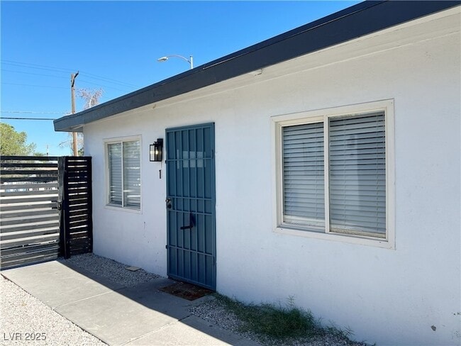 Photo - 2030 Sunrise Ave Unit 1