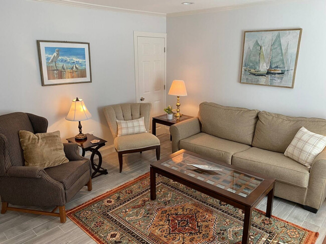 Building Photo - 717 Lancaster Ave Unit ID1321807P