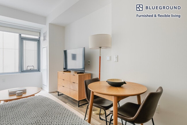 Photo - 345 Harrison Ave Unit FL9-ID1151