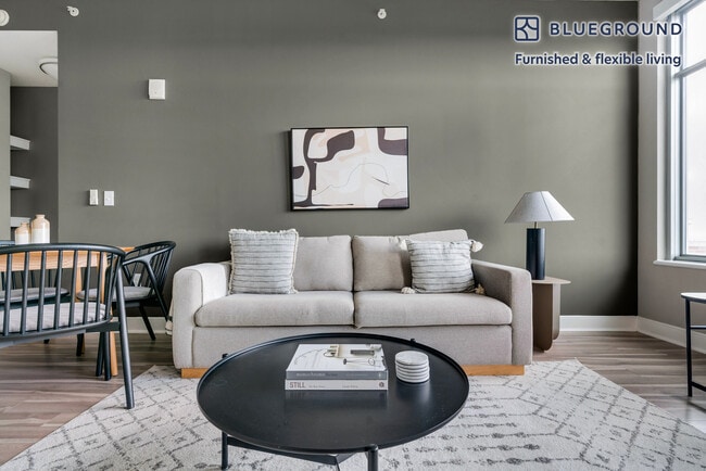 Photo - 4800 Auburn Ave Unit FL16-ID1150