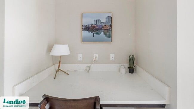 Photo - 195 N Creek Dr Unit 4204