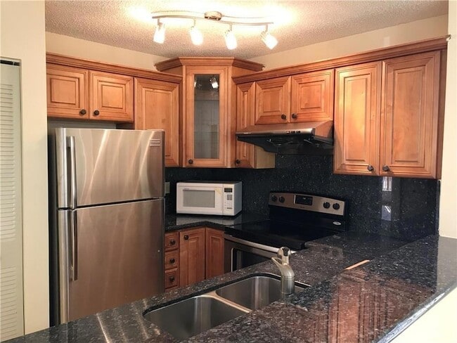 Photo - 7061 SW 41st Pl