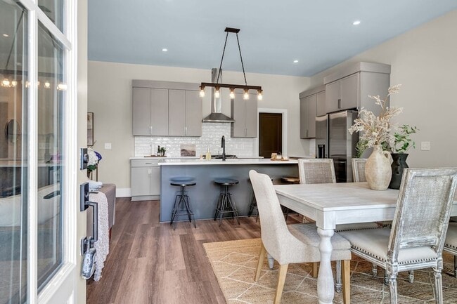 Photo - 1002 Noble Lp Unit 50