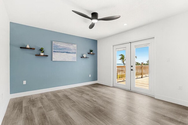 Photo - 650 69th Ave S Unit SI ID1311543P