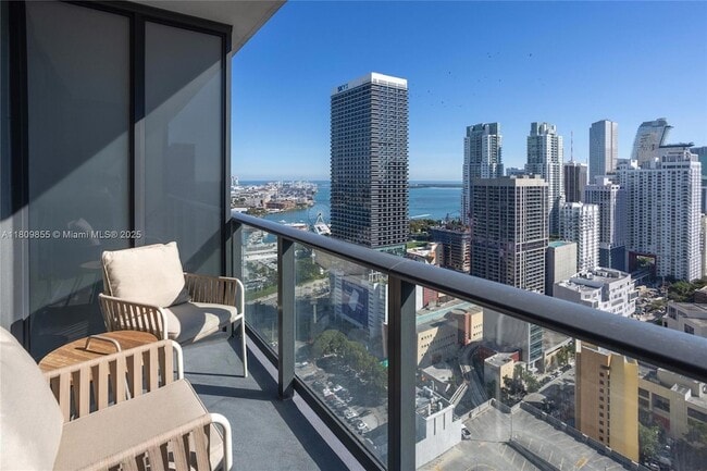 Building Photo - 159 NE 6th St Unit 3012