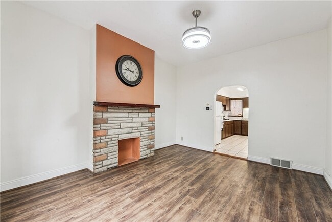 Photo - 4106 Garden Way