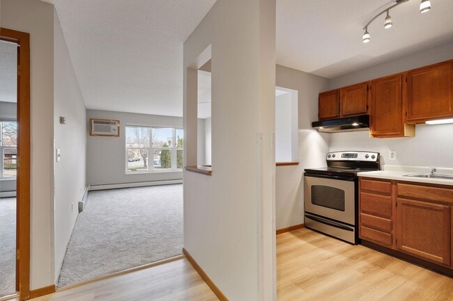 Photo - 720 3rd Ave NE
