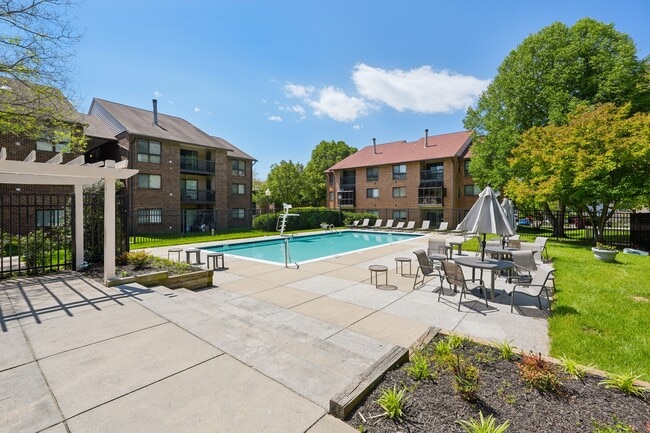 Photo - The Greens at Columbia Apartments