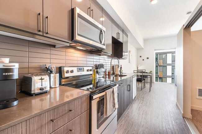 Photo - 16450 Redmond Way Unit ID1045877P