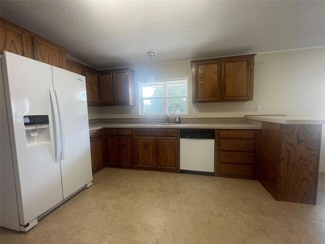Photo - 1550 Alpine Trail