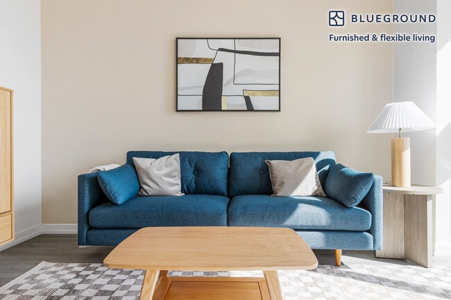 Building Photo - 460 W Chicago Ave Unit FL15-ID1351