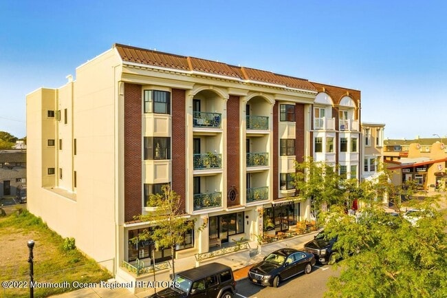 Building Photo - 57-61-61 Brighton Ave Unit 301