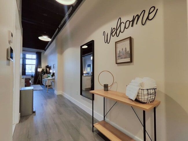 Photo - 200-10 W Roberts Ave Unit ID1289455P