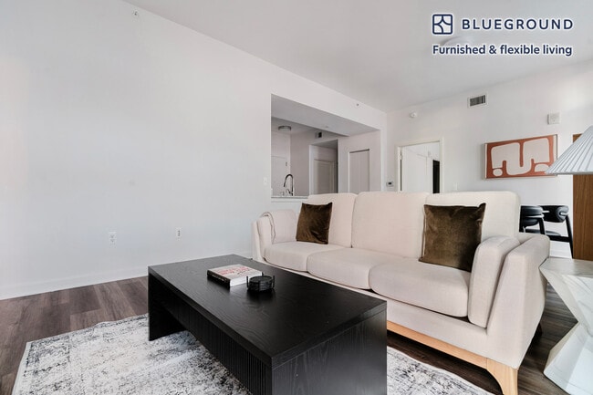 Photo - 4918 St Elmo Ave Unit FL16-ID1208