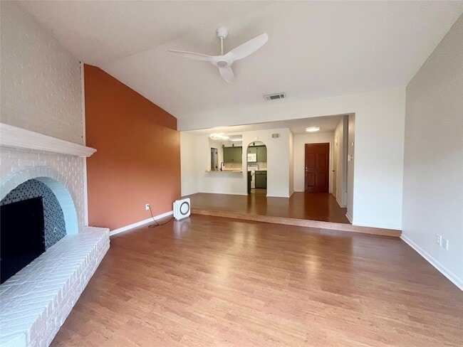 Building Photo - 8702 Dawnridge Cir