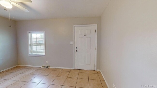 Photo - 810 Lowell Blvd