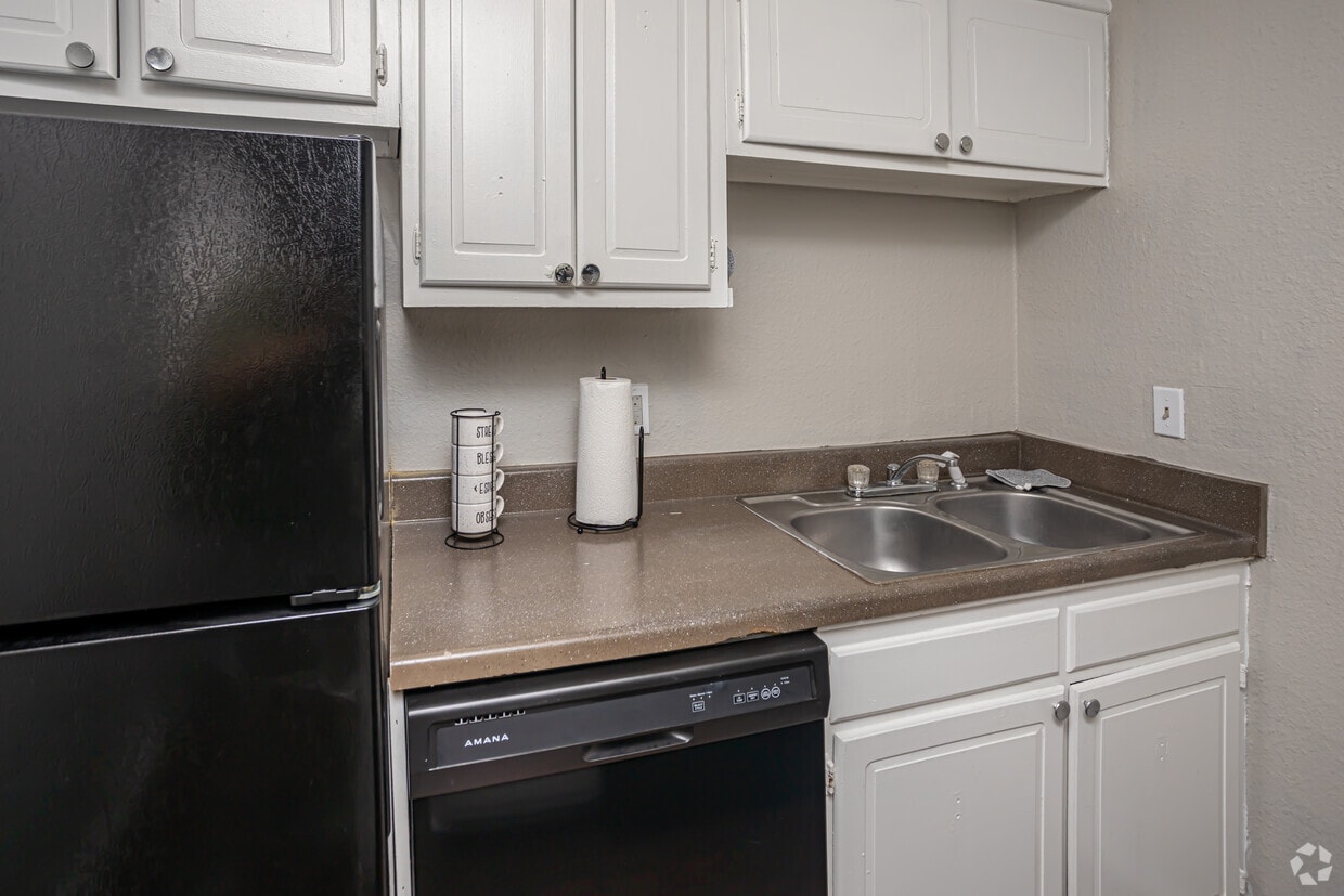 Floor Plan - 3 Bedroom 2 Bathroom