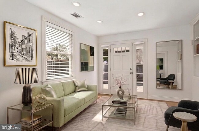 Photo - 406 N Payne St