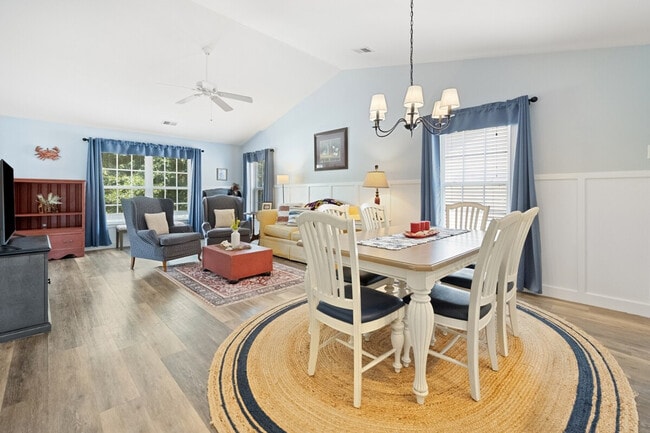 Photo - 719 Blue Stem Dr Unit ID1253370P