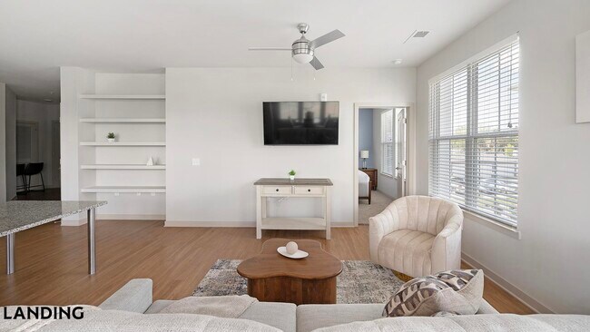 Photo - 3237 Memorial Blvd Unit 6208