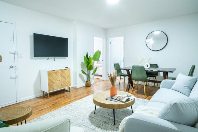 Photo - 220 E 49th St Unit FL4-ID1021979P