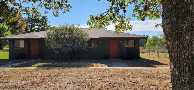 Building Photo - 16567 Farm to Market Rd 2154 Unit 08