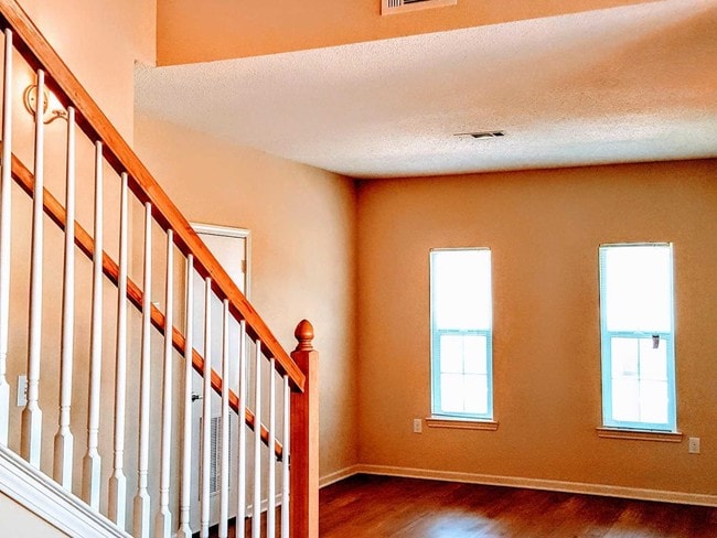 Photo - Oak Manor Villas Bay City